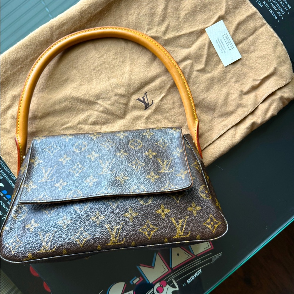 Louis Vuitton Mini Looping Monogram Bag Wonderful Pre Loved Vintage Condition